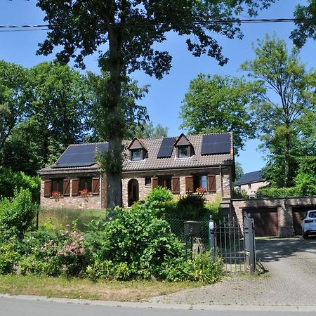 Tres Belle Villa 4 Facades Dans Quartier Vert Et Arbore - 5 Kms De Namur Zewnętrze zdjęcie