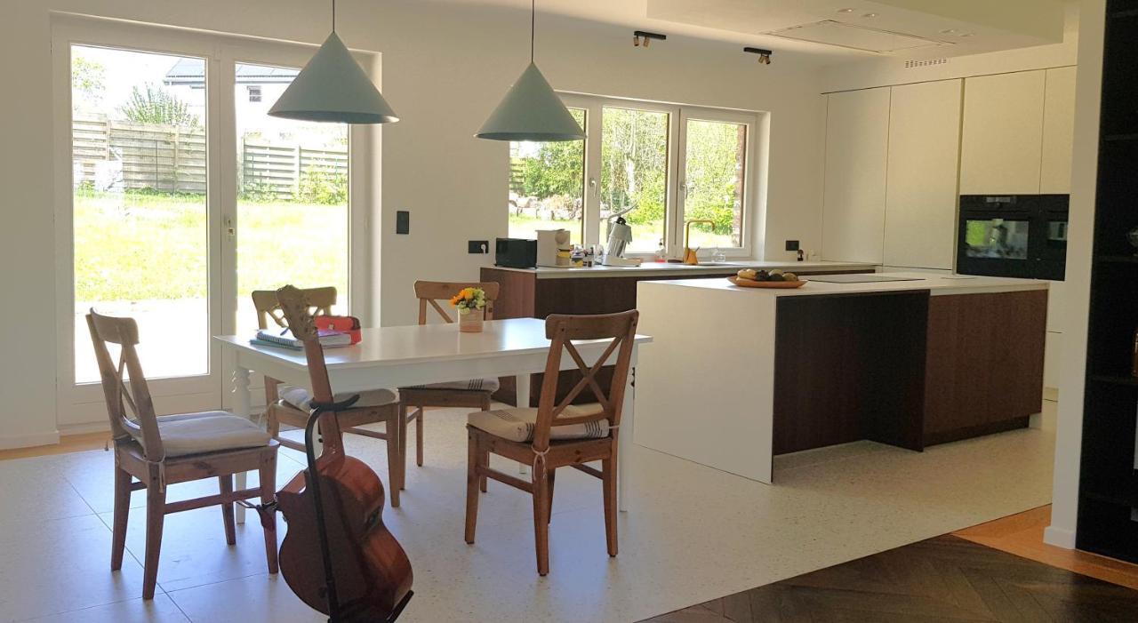 Tres Belle Villa 4 Facades Dans Quartier Vert Et Arbore - 5 Kms De Namur Zewnętrze zdjęcie