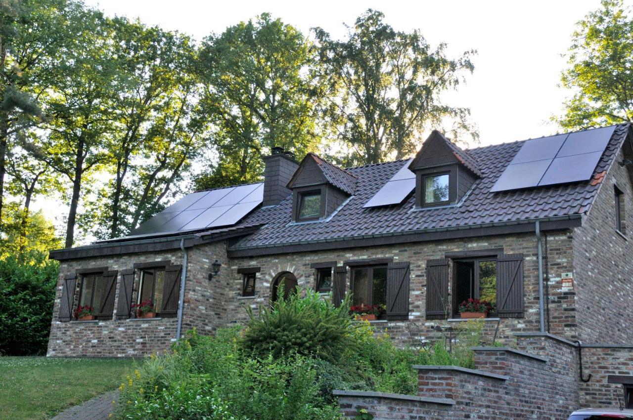 Tres Belle Villa 4 Facades Dans Quartier Vert Et Arbore - 5 Kms De Namur Zewnętrze zdjęcie