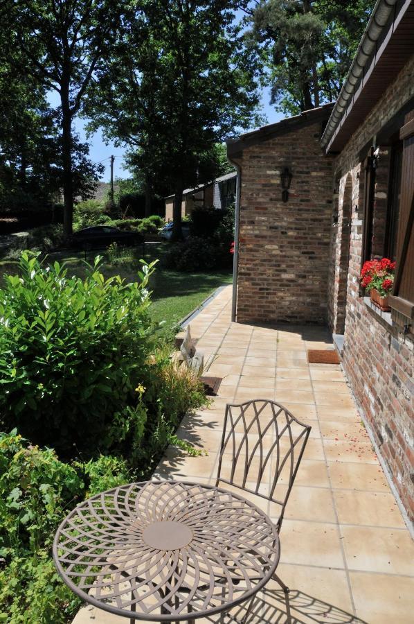 Tres Belle Villa 4 Facades Dans Quartier Vert Et Arbore - 5 Kms De Namur Zewnętrze zdjęcie