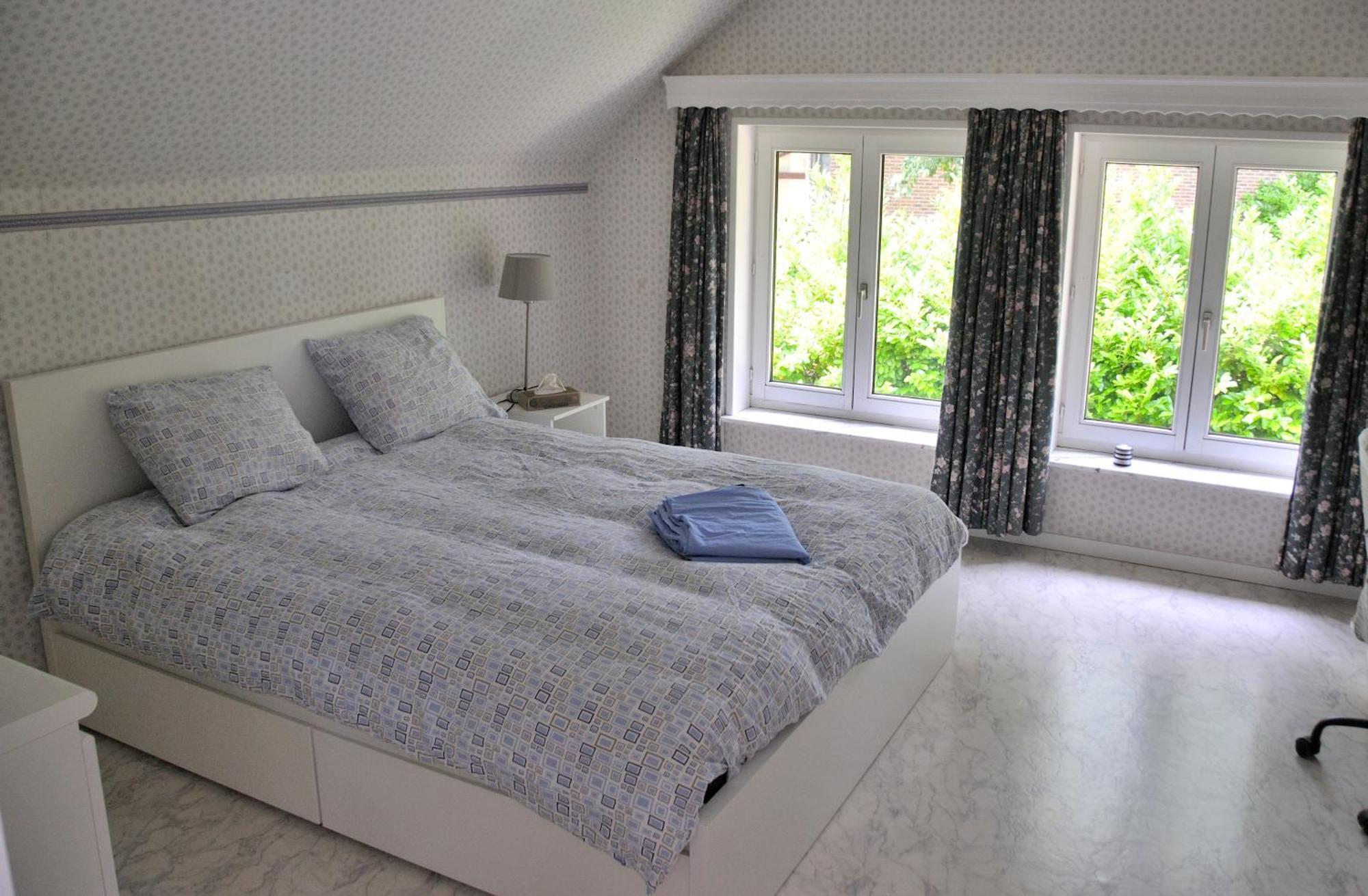 Tres Belle Villa 4 Facades Dans Quartier Vert Et Arbore - 5 Kms De Namur Zewnętrze zdjęcie